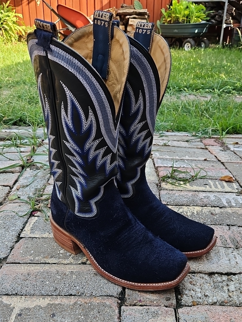 Hyer Boots - Picture 1 of 8